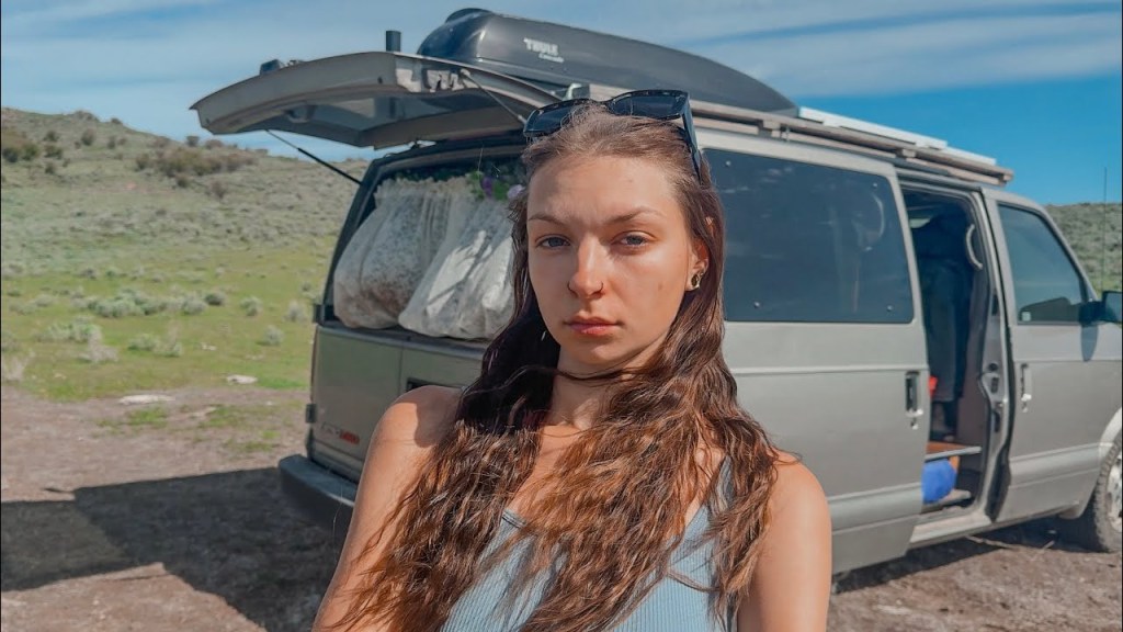 Is living alone in a van what i really want? // an evening of solo van life