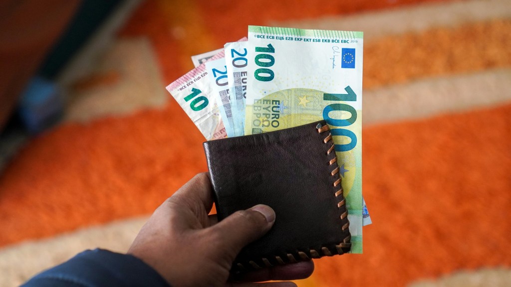 Compound Interest Magic: Your Roadmap from Zero to&nbsp;Millionaire